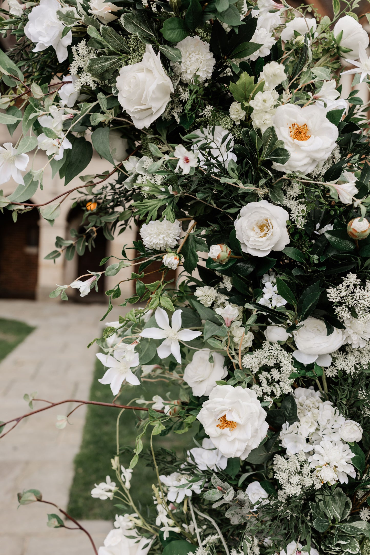 The Angeline Floral Pillars