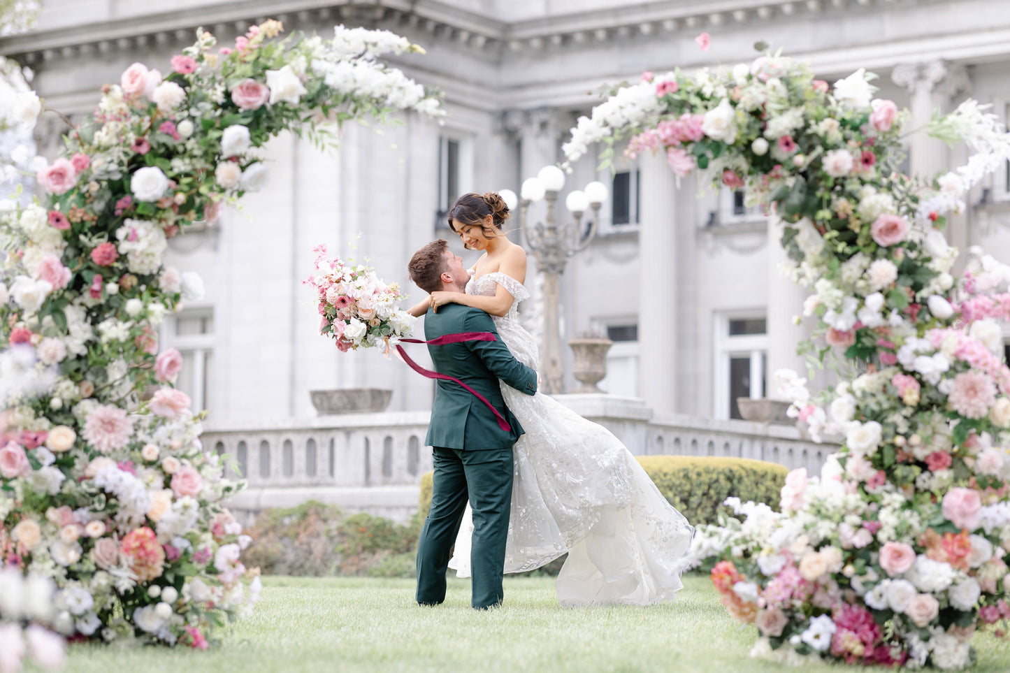 The Julie Floral Pillars