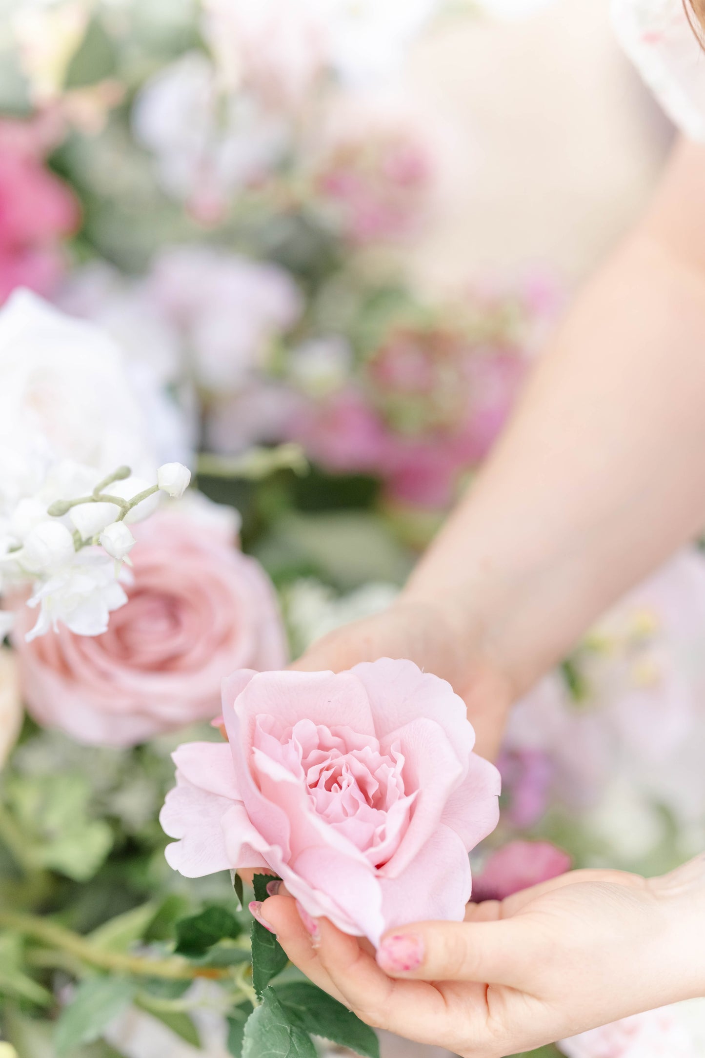 The Julie Floral Pillars