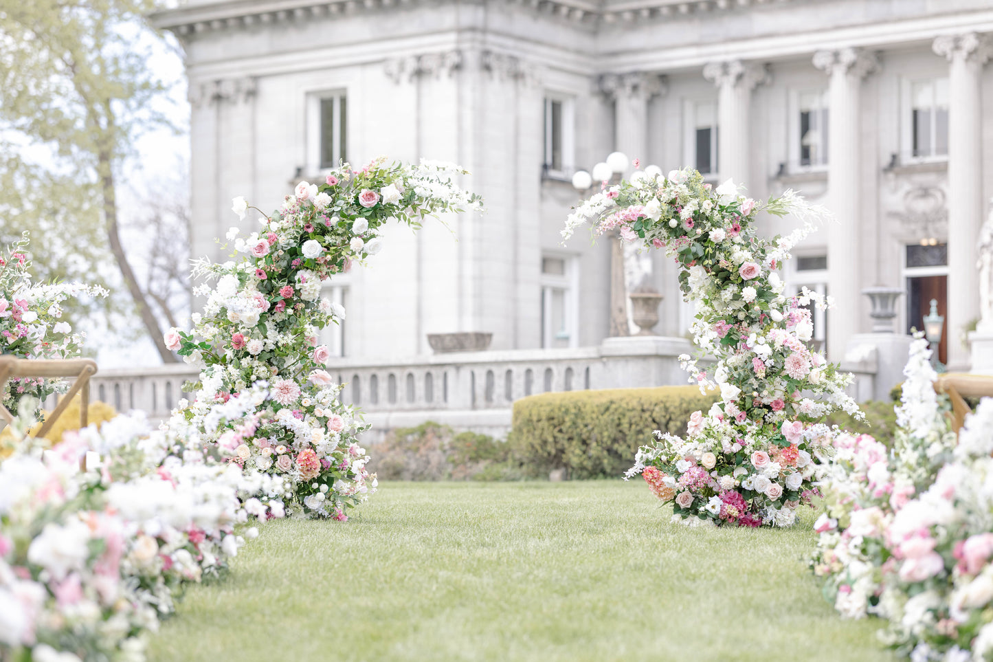 The Julie Floral Pillars